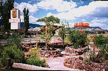 Capitol Reef Inn & Cafe Torrey Esterno foto