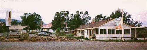 Capitol Reef Inn & Cafe Torrey Esterno foto